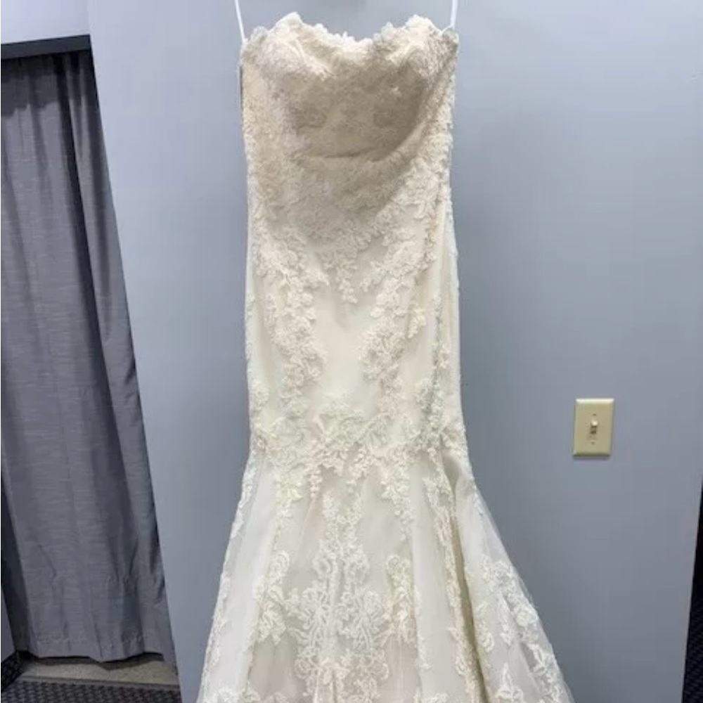 Ivory Lace Couture Dress - Picture 6 of 10